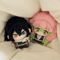 Pamiątki z anime Demon Slayer, Mitsuri Kanroji, Iguro Obanai, 10cm bawełniana lalka pluszowa, prezent dla przyjaciół.