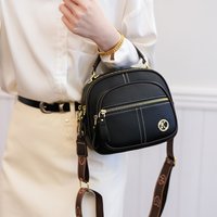 Luxury Women's Bag Large Capacity Multiple Compartments Shoulder Bag For Women Hard Shell Handbag Commuting