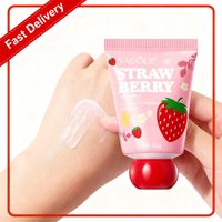 1/3/5PCS SADOER VC Strawberry Hand Cream for Hands Moisurizing Whitening Nourishing Anti-Aging Hand Skin Care