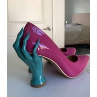 Fashion Avant Style Patent Leather Pointed-Toe High Heels Sculpted Hand-Shaped Heel Glossy Finish for Artistic Occasions