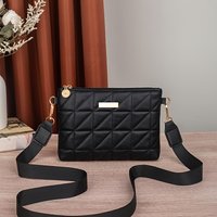 Fashionable Women's Crossbody Bag, Adjustable Shoulder Strap, Triangular Small Square Bag, Versatile Casual Chain Shoulder Bags