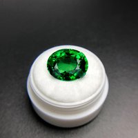Natural AAAA Trilliant Cut 10.00 Cts Gemstone Green Emerald 12x16mm Oval Cut Sri-Lanka VVS Gemston