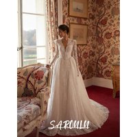 Classic V Neck Long Sleeve Wedding Gown Romantic Beautiful Full Lace Appliques Beaded Long Train Vintage Bridal Dress Customized
