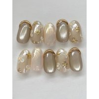 10-Piece Set of Bridesmaid Wedding Luxury Nude Nails, Handcrafted with Iridescent Shell Texture, Fine Shimmering Pearlescent Effect