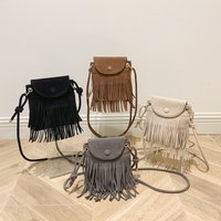 Trendy Leather Shoulder Bag Tassel Solid Color for Women Fringe Design Messenger Bag with Adjustable Strap Everyday Shoulder Bag