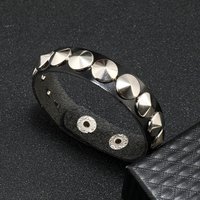 Fashion Round-point rivet Street Punk Leather Bracelets Gothic Punk Bangle Bracelet Adjustable Cuff Bangle Unisex