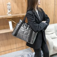 Winter Bags Space Bags Space Padded Women Shoulder Bags Winter Large Capacity Handbags Designer Nylon Cotton Warm Tote Solid