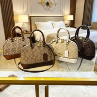 Paris fashion designer women's shoulder bag elegant women's chain strap crossbody bag luxurious zipper small square bag