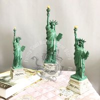 23/27/39cm Resin Statue of Liberty New York USA Landmark Building Tourist Souvenir Home Office Desk Decor Furnishing Xmas Gifts