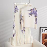 Long Skirt Suit Women's Fashion High-End Women's Clothing Spring New Long-Sleeved Pleated T-Shirt Pleated Skirt Two-Piece Set image 4