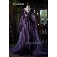 Gothic Wedding Dress Dusty Purple Customized Long Flare Sleeves A-Line Bridal Gowns Lace Appliques Vestido De Novia