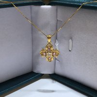 Real 18K Gold Diamond Pestle Cross Pendant for Woman Luxury AU750 Pendant Necklace Fine Jewelry High-quality Banquet Gift