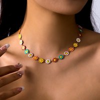 Daisy Flower Clavicle Chain Necklace for Women Korean Sweet Colorful Flowers Short Choker Bridal Wedding Party Jewelry