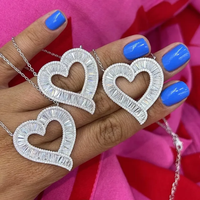 Iced Out Bling Hollow Heart Pendant Necklace For Women Pave 5A Cubic Zirconia CZ Classic Fashion Female Open Love Jewelry
