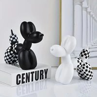 Modern Art Black White Balloon Dog Resin Ornament Creative Home Decor for TV Cabinet Wine Cabinet Living Room Entrance Office