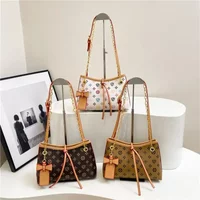 Classic Carrier Diaper Bag For Women Leather Crossbody Bag Luxury Vintage Tote Minimalist Designer Large Capacity Elegant