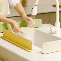 High Quality Water Baffle Silicone Splash Guard Sink Baffle with Suction Cup Protect Clothes From Splashing Water Kitchen Sink