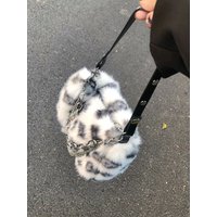 Autumn and winter bags Women's furry high-end underarm bag fashionable versatile plush single-shoulder crossbody bag