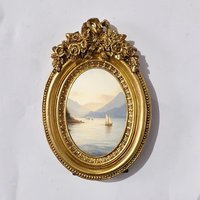 European Vintage Carved Photo Frame Wall Hanging Golden Resin Picture Frame Holder Table Decoration Home Decor, Paper Random