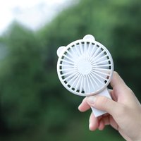 180 ° folding multi-purpose small fan with adjustable wind speed for table standing, handheld, and neck hanging