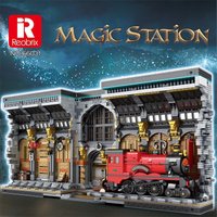 Reobrix 66031 Train Station Magic Bookend MOC Model Building Blocks Creative Street View Assembly Bricks Set With Light Kids Toy