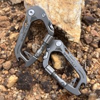 Outdoor Creative Portable EDC Multi Functional Mountaineering Quick Hook Camping Car Emergency Bottle Opener Tool