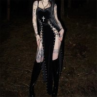 Gothic Dunkel-Punk Grunge Kleid mit hohem Schlitz und Trägern, 90er Streetwear-Kleid, Sexy Bandage-Samtkleid für Damen, Gothic-Kleidung