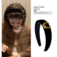 2026 new luxury autumn and winter warm black velvet headband, women's fashionable hair accessories, versatile for daily use