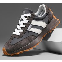 2026 New Casual Shoes Spring Autumn Breathable Comfortable Vintage Sneakers Fashion Lace Up Outdoor Non Slip Running Shoes