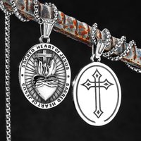 Sacred Heart of Jesus Stainless Steel Men Women Necklaces Pendants Chain Punk Trendy Amulet Jewelry Creativity Gift Wholesale
