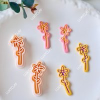 2pcs Daisy Bouquet Shape Polymer Clay Earring Cutters, Embossed Daisy Flower Clay Cutter Molds for Pendant Jewelry Making