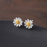 New Aesthetic Beautiful 925 Sterling Silver Jewelry Fine Fashion Sunflower Small daisy Wholesale Earrings E255