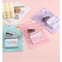 Randomly select a set of mini staplers with staples, color portable staplers for students and offices