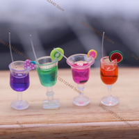 4-piece Dollhouse Model Set with Colored Cocktail Glasses Suitable for Pretend Bar Drinking Games and Vacation Accessories
