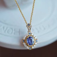 Huitan Gorgeous Exquisite Noble Pendant Necklace for Women Trendy Creative Shiny Cubic Zirconia Accessory Jewelry for Engagement