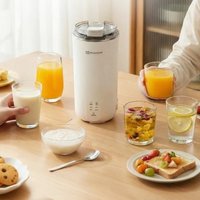 Portable Soy Milk Maker, Personal Blender for Smoothies, BPA-Free Juicer Cup for Travel, On-the-Go Shaker for Drink Powder