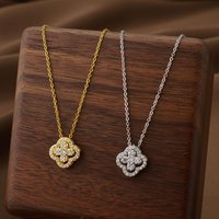 Classic Titanium Steel Lucky Clover Flower Pendant Necklace for Women Exquisite Luxury Fashion Clavicle Chain Necklace Jewelry