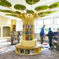 Montessori Tree Bookshelf with Seat for Kids, Wooden Bookcase with Storage for Reading Corner, Preschool Daycare Furniture