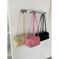 2026 New Pillow Shaped Ladies Shoulder Bag Commuter High End Sensation Handbag Underarm Small Square Bag Korean Style