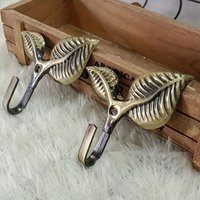 2Pcs Clothes Wall Hanger Hooks Coat Metal Hook For Hanging Coats Mounted Heavy Duty Cast Iron Leaf Decorate Wrought