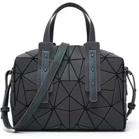 Bolsa Feminina Boston Handbags for Girls Women Laser Sequins Luminous Geometric Bag Over Shoulder Crossbody Bags for Women 2024