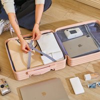18-Inch Compact Carry-On Suitcase Lightweight Spinner Wheels Fashionable Leather Travel Bag Password Lock Hand Luggage