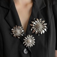 Sunflower Crystal Brooch Rhinestone Pearl Floral Pin Vintage Elegant Lapel Badge Wedding Suit Accessory Gift For Women Mom