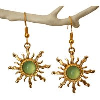 Bohemian Sun Earrings for Women, Vintage Gold Pendant with Green Stone, Gothic Cold Wind Ear Hook Fashion Jewelry