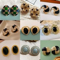 Retro Court Style Red and Green Stone Clip on Earrings Contrasting Color Design Black Vintage Non Piercing Ears Clip Earrings