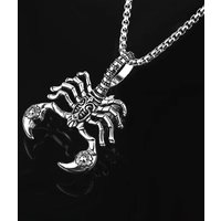 Vintage Gothic Floral Scorpion Pendant Necklace Stainless Steel Unique Insect Chain For Men Hip Hop Rock Street Fashion Jewelry