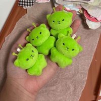 Plush Cat and Alien Keychain, Double-Sided Switchable (Cat/Alien) - Soft Off-White Skin-Friendly Velvet Surface, Cute and Fun Accessory, Suitable for Backpacks, Keys - Durable Gift