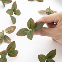 50/100PCS Artificial Flower Silk Tea Leaf Fake Plants DIY Scrapbook Candy Box Wedding Bridal Bouquet Festival Home Party Decora