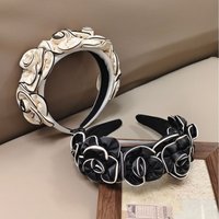 Retro Classic Black and White Leather Flower Headband High-end Headwear
