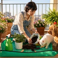 Multi-Use Snap-Up Corners Foldable Gardening Mat Waterproof Soil Tray for Indoor Plant Repotting Succulent Transplanting Messy